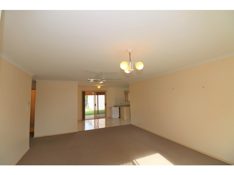 7 Satinay Street, Urangan QLD 4655
