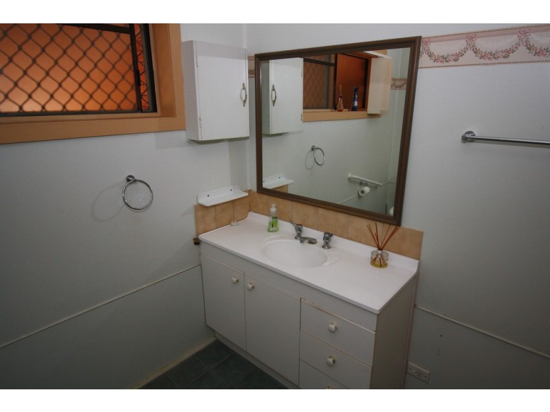 179 Cypress Street, Urangan QLD 4655