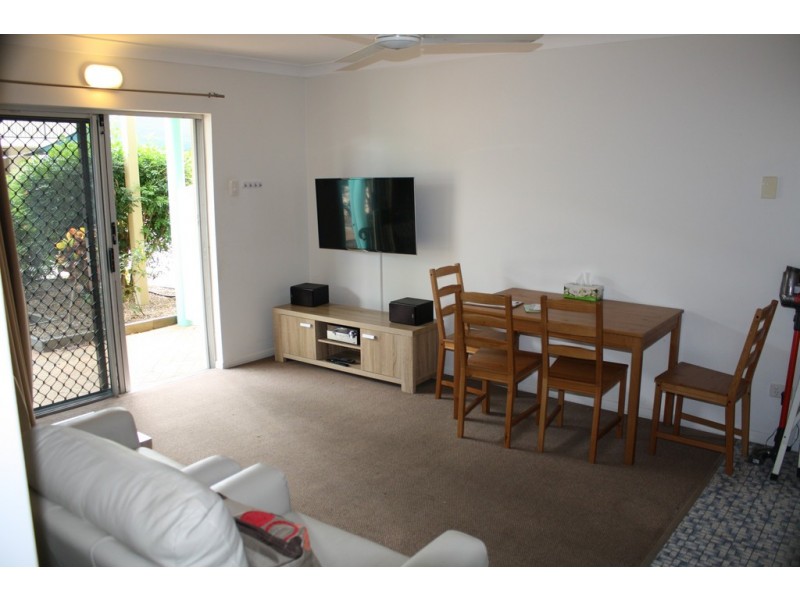 7/13-15 Ann Street, Torquay QLD 4655