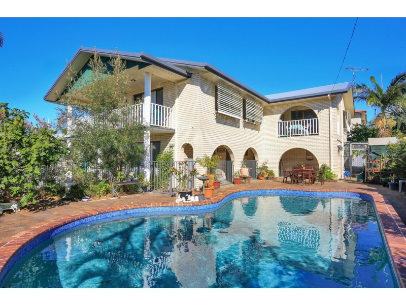 365 Boat Harbour Drive, Scarness QLD 4655