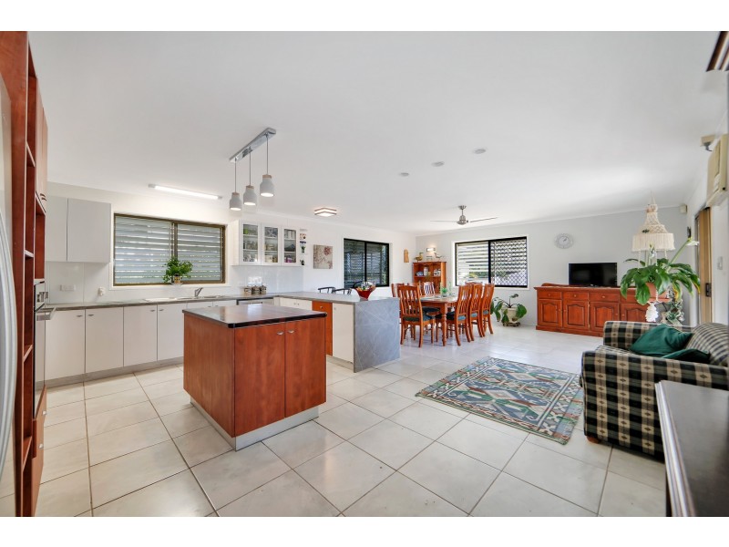 365 Boat Harbour Drive, Scarness QLD 4655