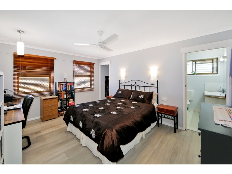 365 Boat Harbour Drive, Scarness QLD 4655