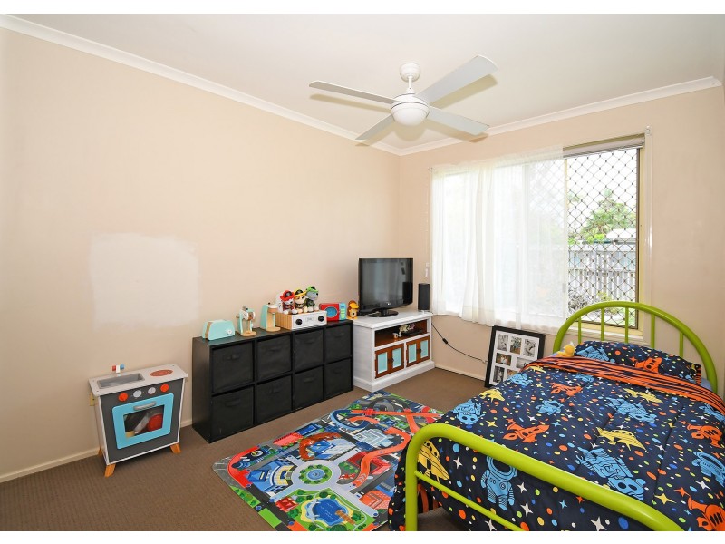 125 Hammond Street, Urangan QLD 4655