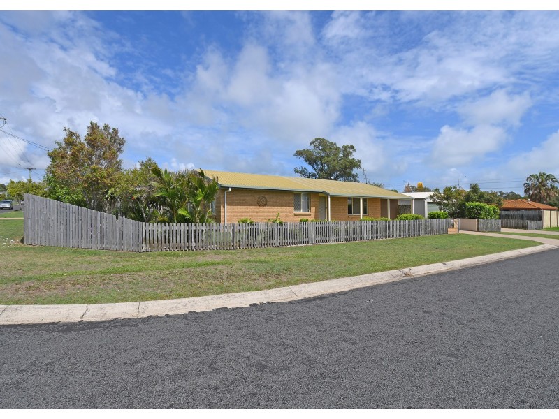 125 Hammond Street, Urangan QLD 4655