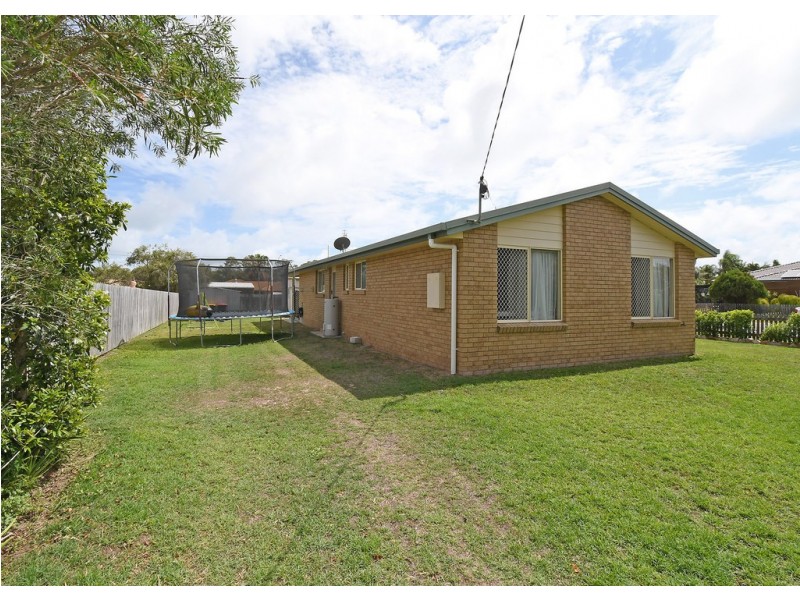 125 Hammond Street, Urangan QLD 4655