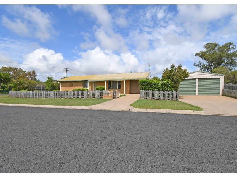 125 Hammond Street, Urangan QLD 4655