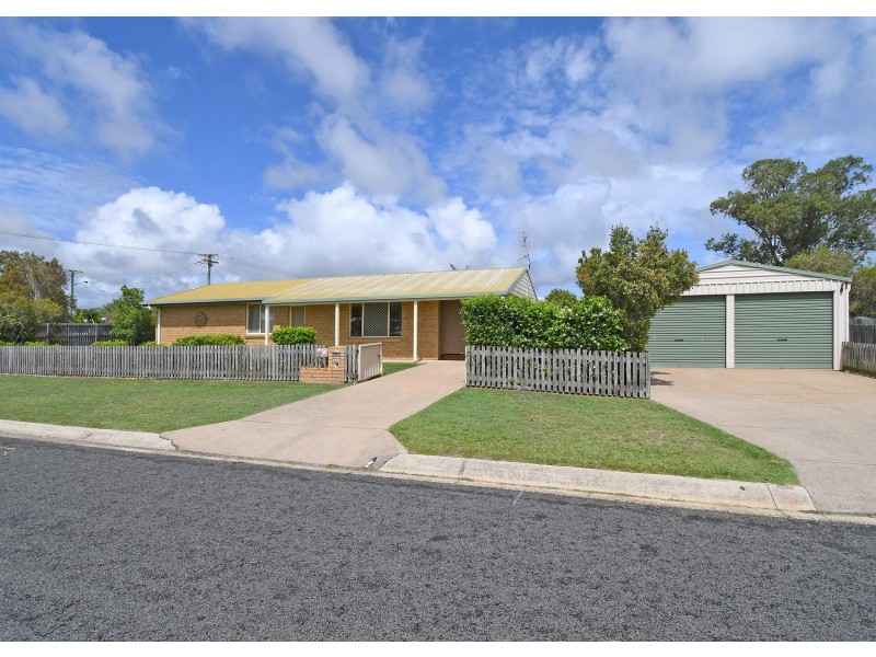 125 Hammond Street, Urangan QLD 4655