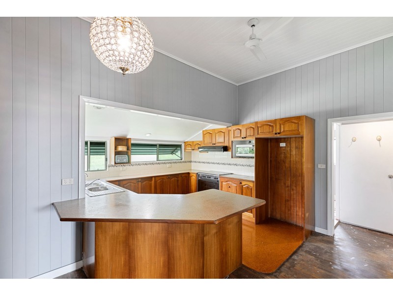 408 Lower Mountain Road, Dundowran QLD 4655