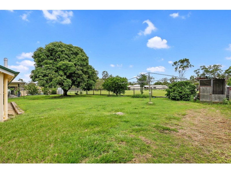 15 Branch Street, Torbanlea QLD 4662