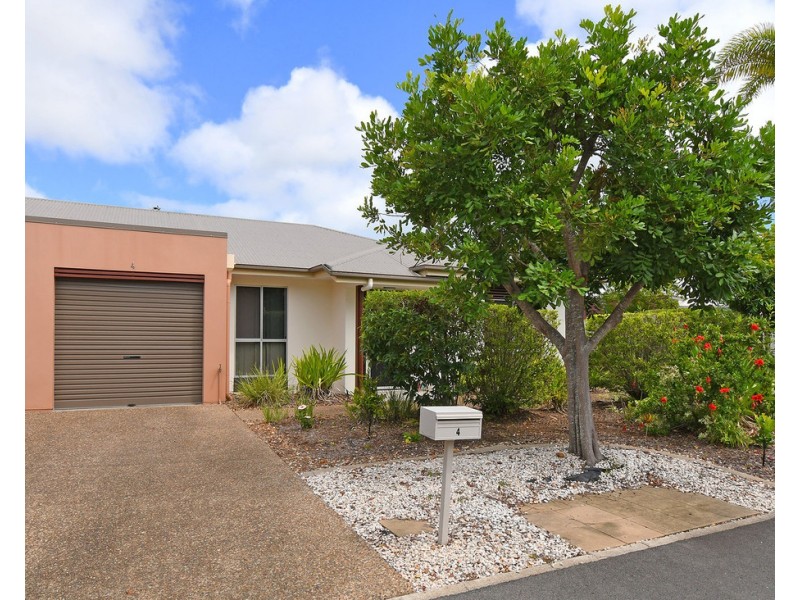 4/230 Pulgul Street, Urangan QLD 4655