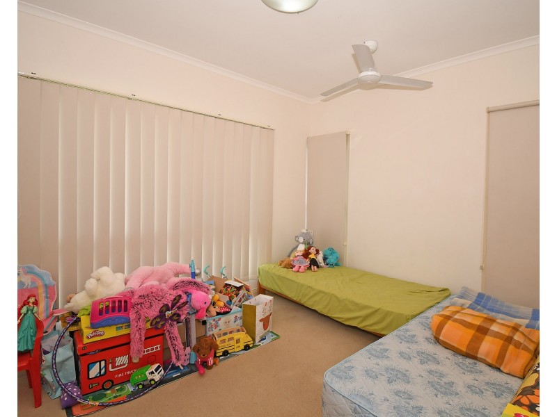 4/230 Pulgul Street, Urangan QLD 4655