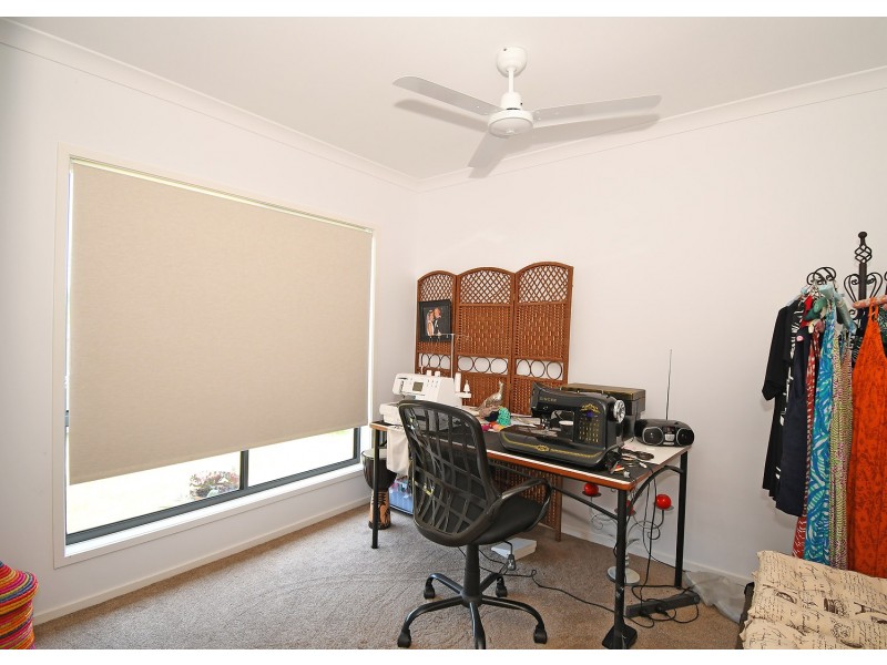 8 Chloe Court, Urangan QLD 4655