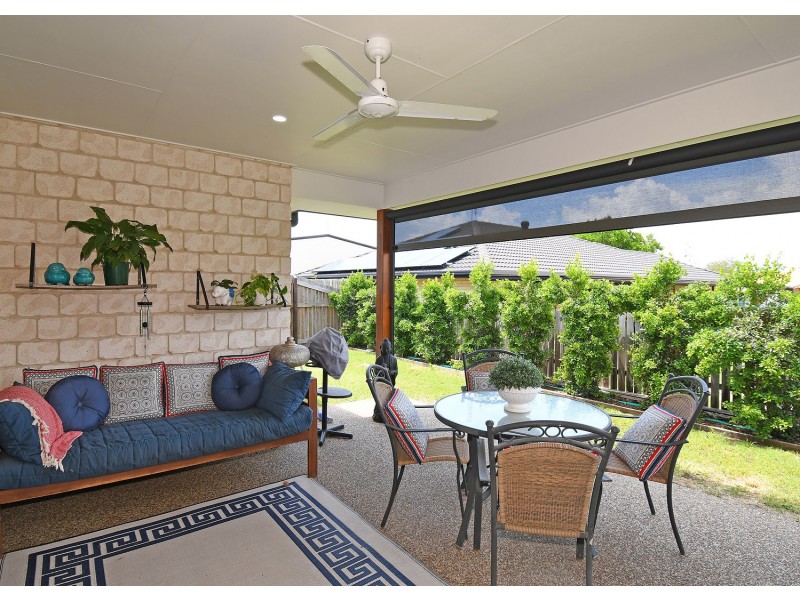 8 Chloe Court, Urangan QLD 4655