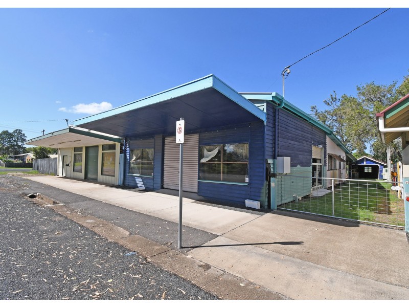 12 Robertson Street, Torbanlea QLD 4662