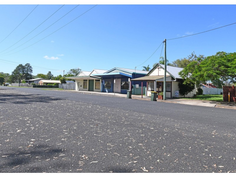 12 Robertson Street, Torbanlea QLD 4662