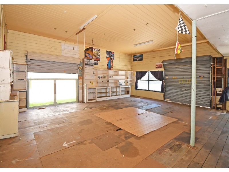 12 Robertson Street, Torbanlea QLD 4662