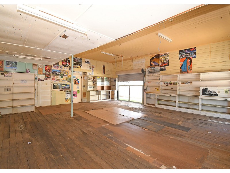 12 Robertson Street, Torbanlea QLD 4662