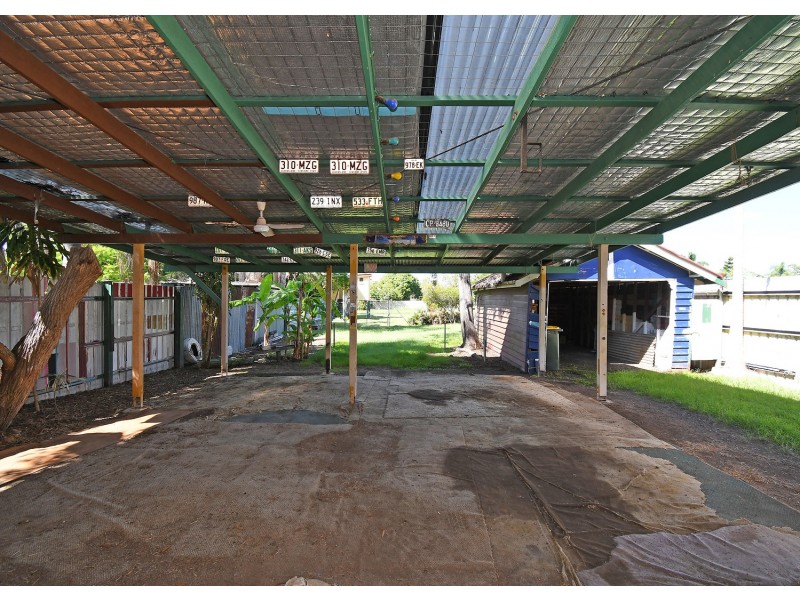 12 Robertson Street, Torbanlea QLD 4662