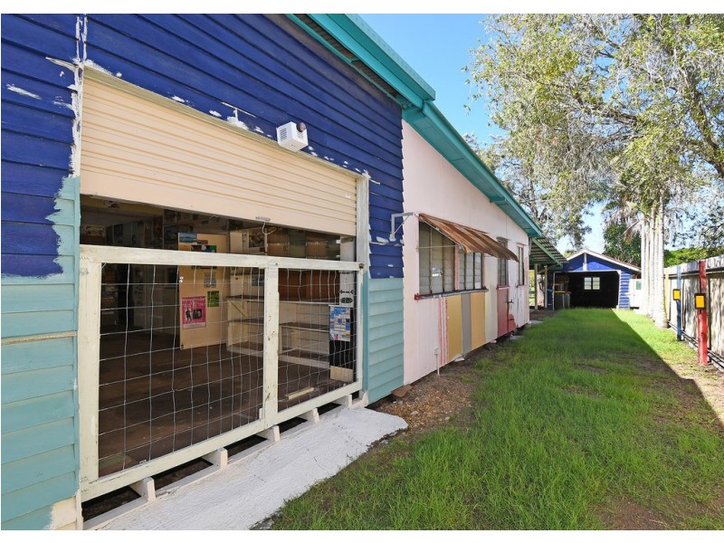 12 Robertson Street, Torbanlea QLD 4662