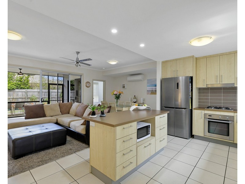 16/230 Pulgul Street, Urangan QLD 4655
