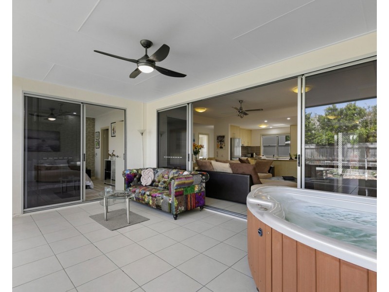 16/230 Pulgul Street, Urangan QLD 4655