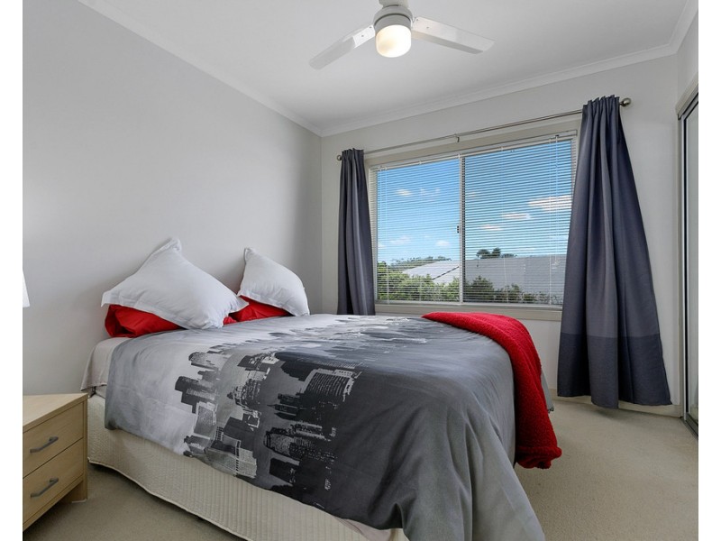 16/230 Pulgul Street, Urangan QLD 4655