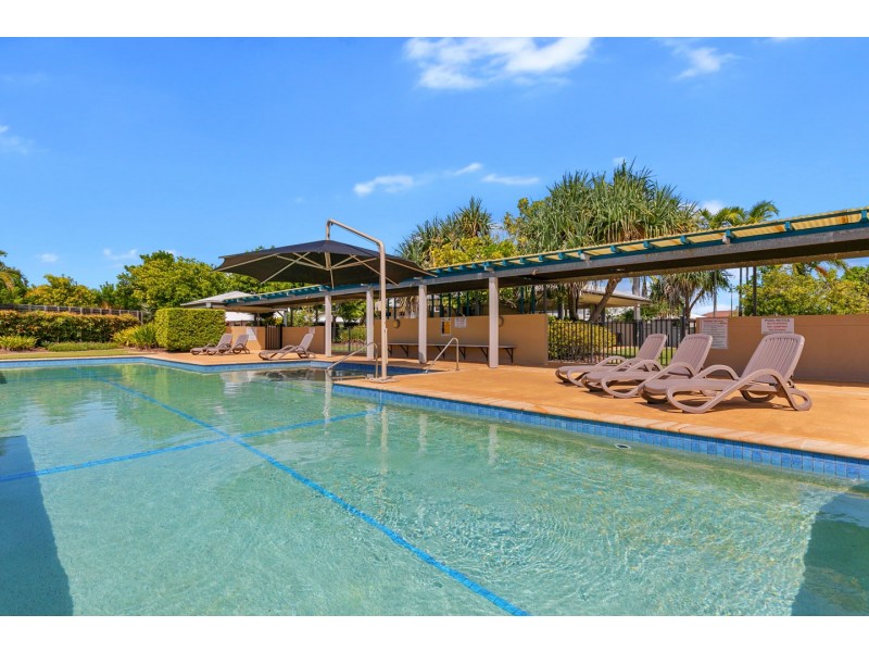 174/230 Pulgul Street, Urangan QLD 4655