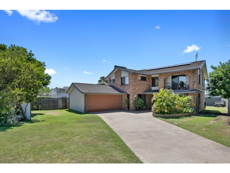 12 Flinders Street, Point Vernon QLD 4655