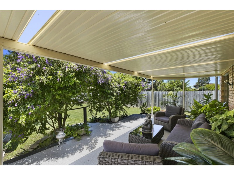 12 Flinders Street, Point Vernon QLD 4655