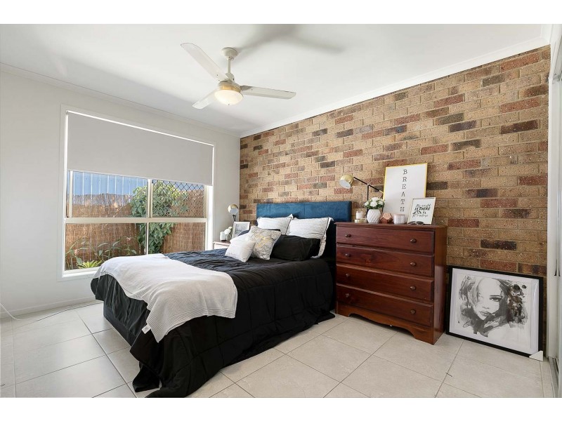 3/70 King Street, Urangan QLD 4655