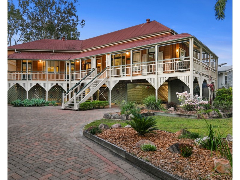 16 Spence Street, Point Vernon QLD 4655