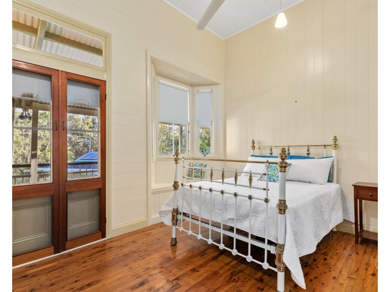 16 Spence Street, Point Vernon QLD 4655