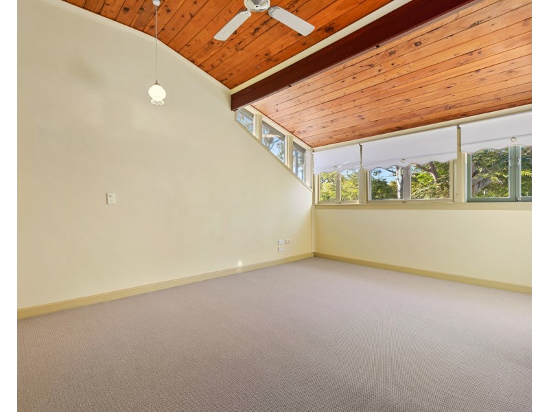16 Spence Street, Point Vernon QLD 4655