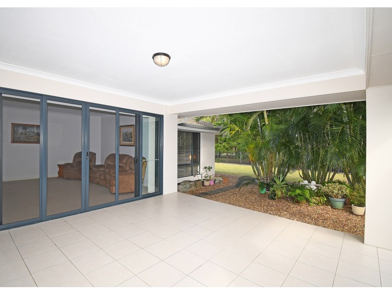 2 Parraweena Court, Point Vernon QLD 4655