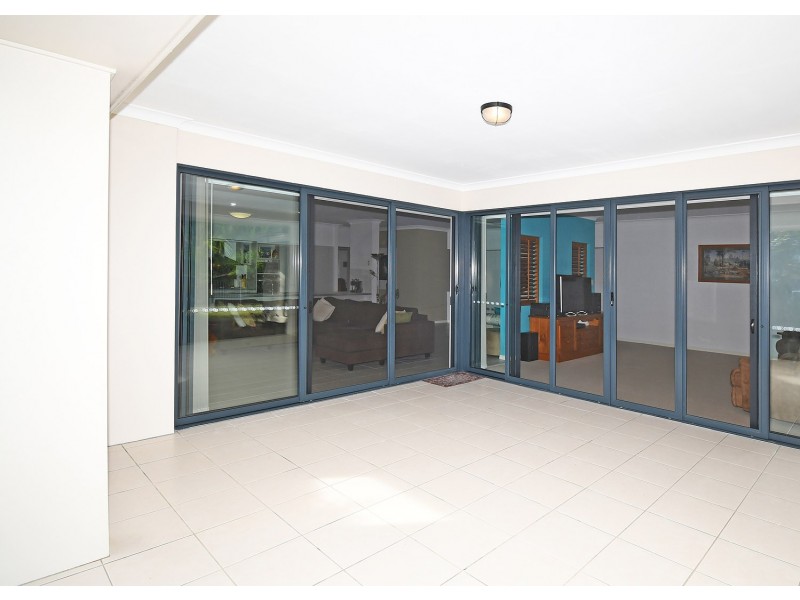 2 Parraweena Court, Point Vernon QLD 4655