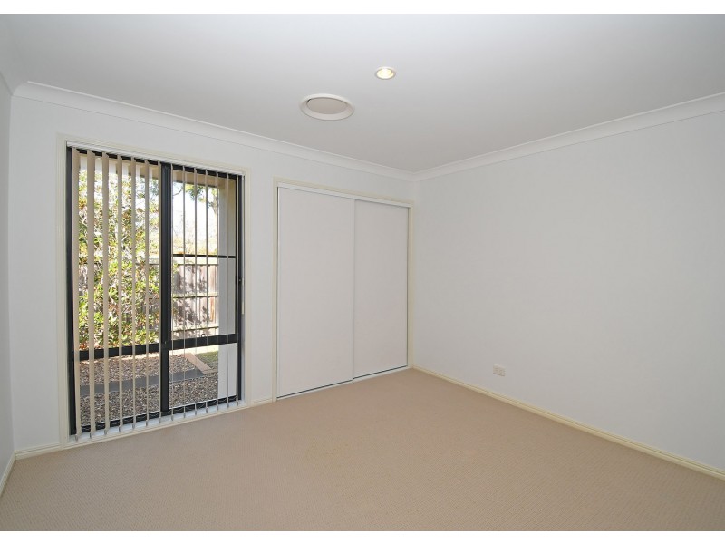 2 Parraweena Court, Point Vernon QLD 4655