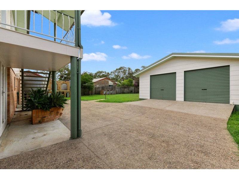 84 Miller Street, Urangan QLD 4655