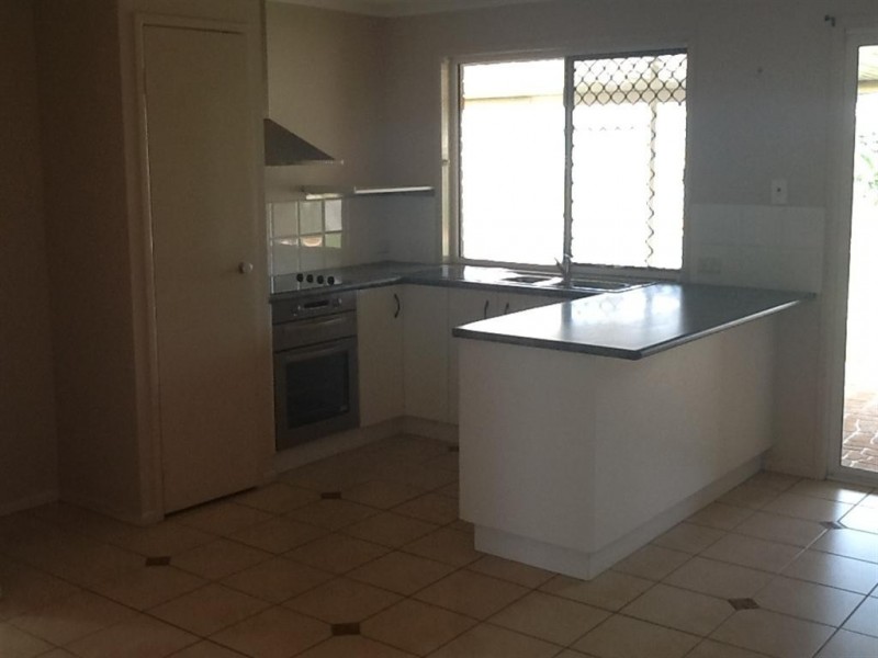 3 Chancellor Drive, Urraween QLD 4655