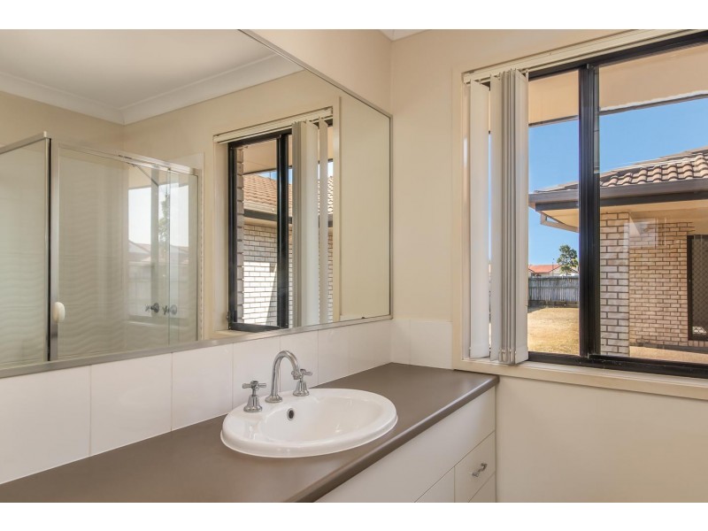 2 Wongala Way, Eli Waters QLD 4655