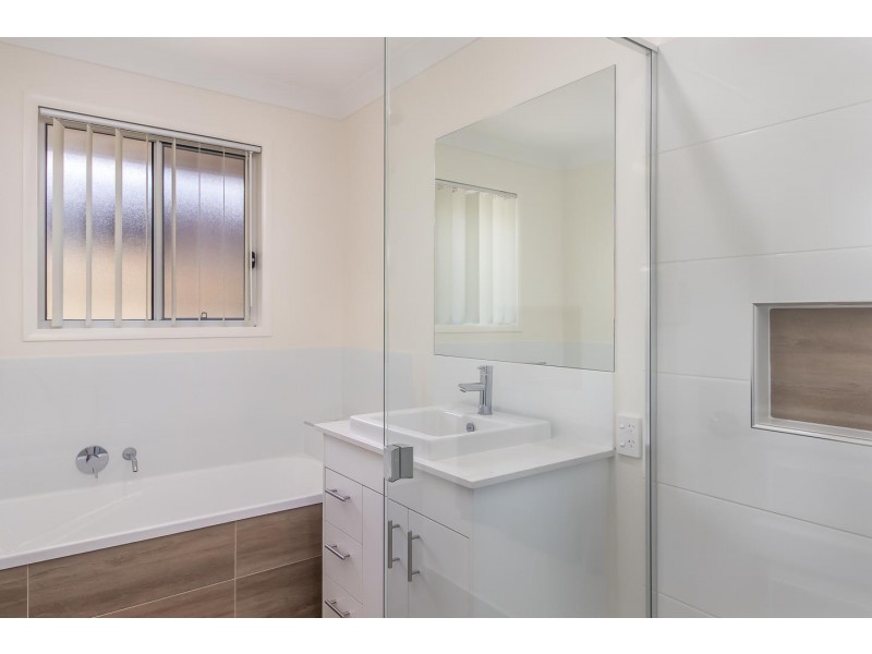52 Augustus Boulevard, Urraween QLD 4655