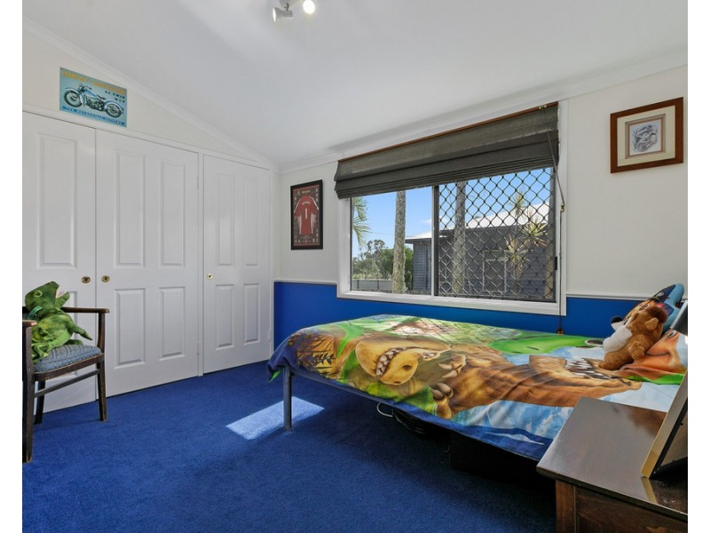 79 Chapel Road, Nikenbah QLD 4655