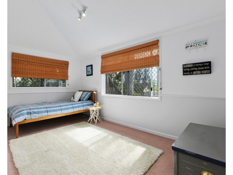 79 Chapel Road, Nikenbah QLD 4655