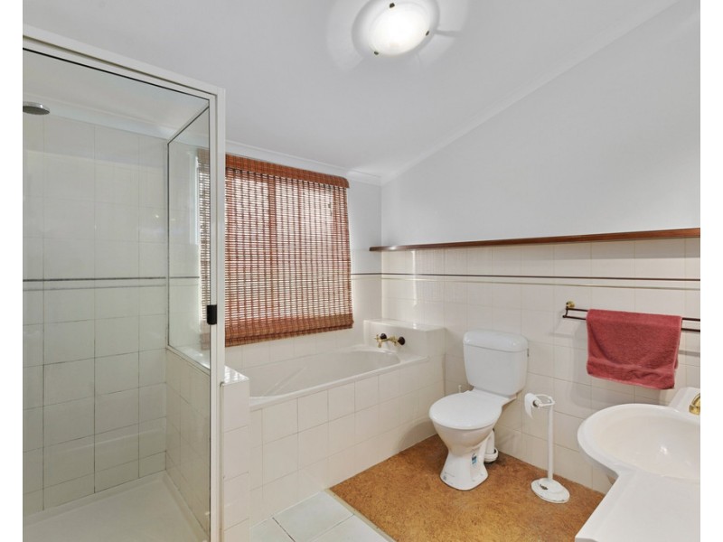 79 Chapel Road, Nikenbah QLD 4655