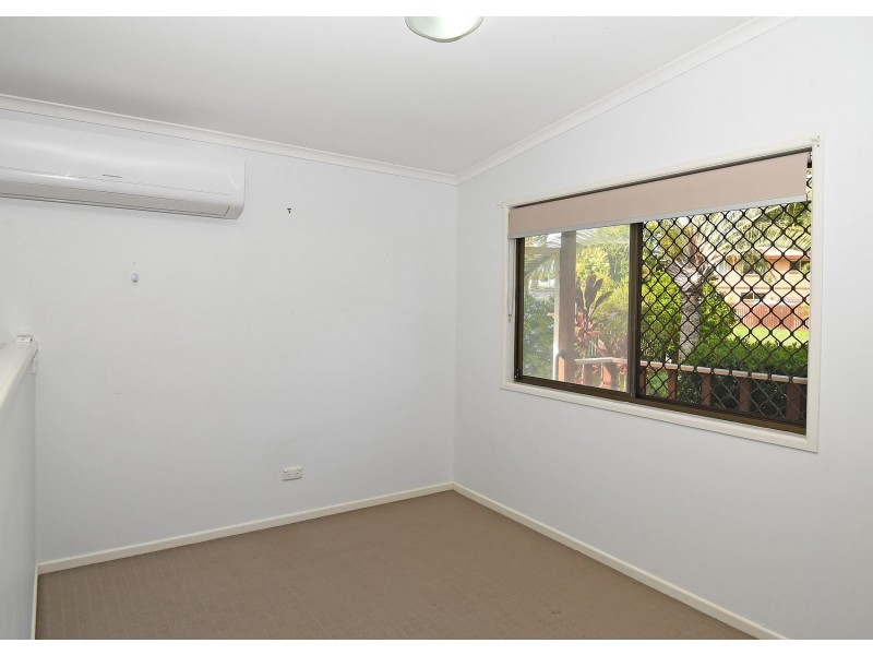 9 Top Street, Torquay QLD 4655