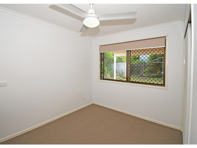 9 Top Street, Torquay QLD 4655