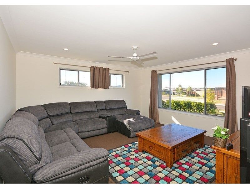 19 Lawson Road, Urraween QLD 4655