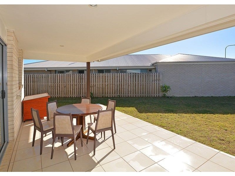 19 Lawson Road, Urraween QLD 4655