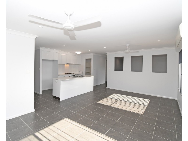 56 Augustus Boulevard, Urraween QLD 4655