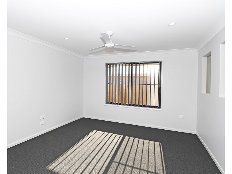 56 Augustus Boulevard, Urraween QLD 4655