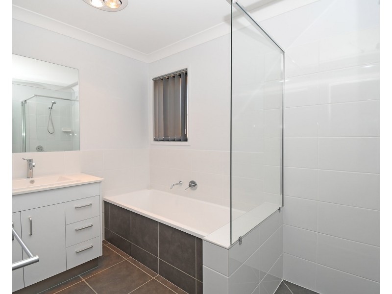 56 Augustus Boulevard, Urraween QLD 4655